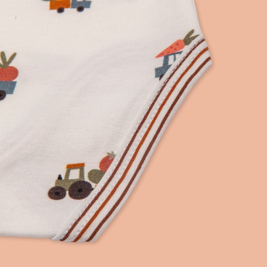 Body neonato a manica lunga in cotone certificato OEKO-TEX® con fantasia trattori – Let the Cat In Body neonato a manica lunga in cotone certificato OEKO-TEX® con fantasia trattori – Let the Cat In